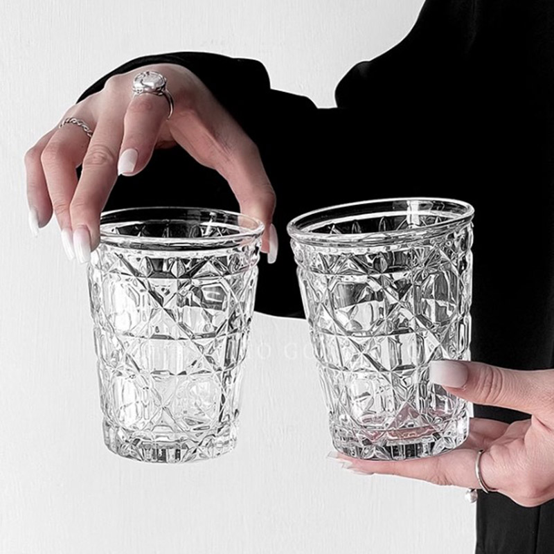 Wine To Beer To Liquor - Copa de vino occidental Vintage con