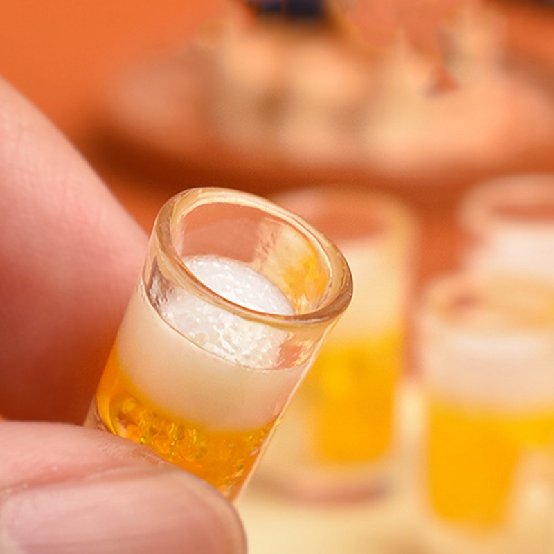 Wine Beer House - 10 Piezas de Miniaturas de Juguetes