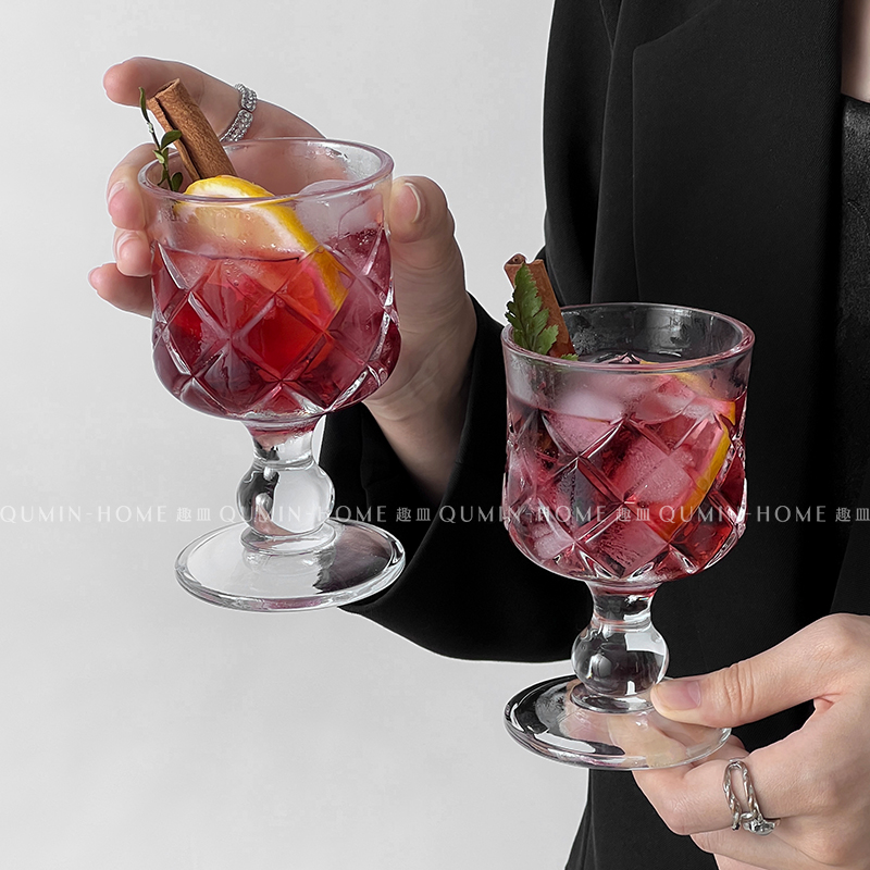 Copa de vino tinto caliente se - Wine Beer Foot reseña y precio